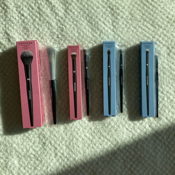 NIB Sephora PRO Makeup Brush Bundle- Blush, Concealer, Crease, Eyeshadow Brushes